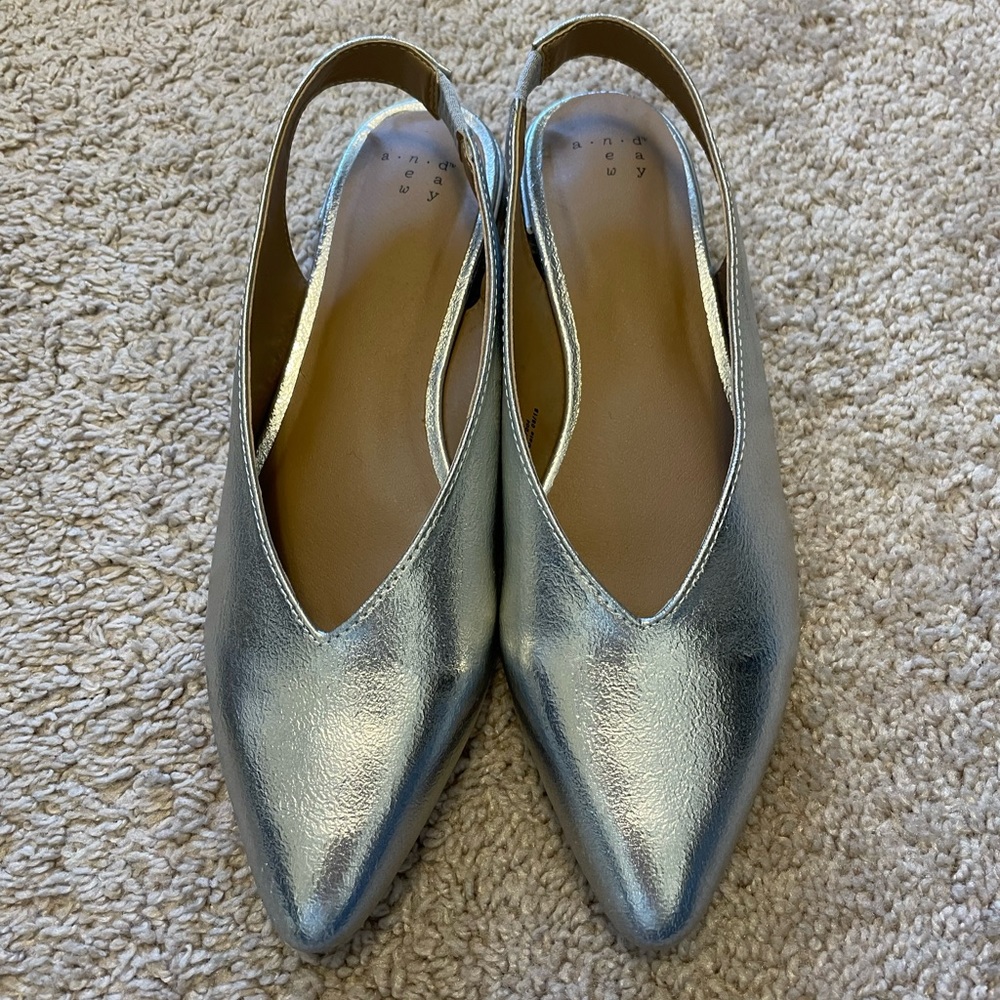 Silver sling back flat, BRAND NEW!
